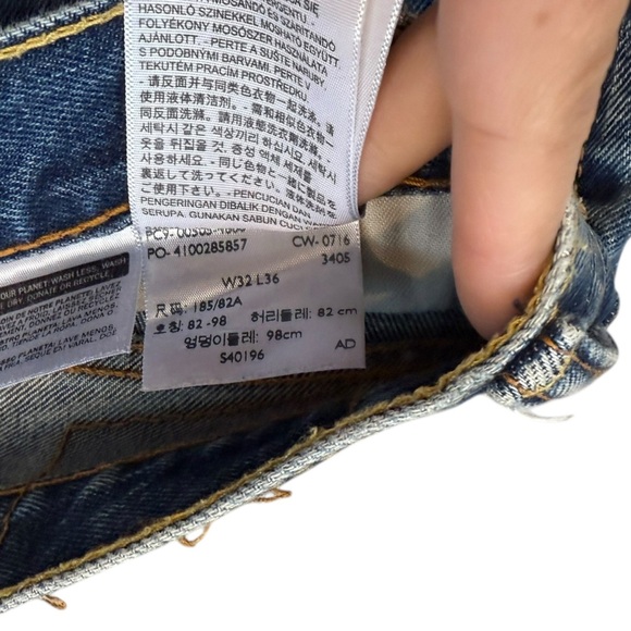 Levi’s Blue Denim Jeans Men’s 32 x 36 Classic Straight Fit — Excellent Condition - Picture 4 of 5